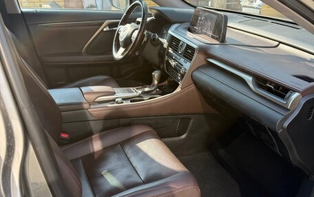 Lexus RX IV рестайлинг, 2019 год, 5 500 000 рублей, 23 фотография