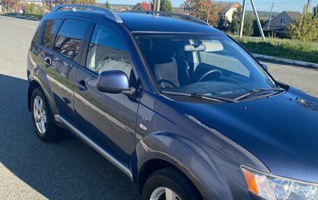 Mitsubishi Outlander III рестайлинг 3, 2006 год, 999 000 рублей, 4 фотография