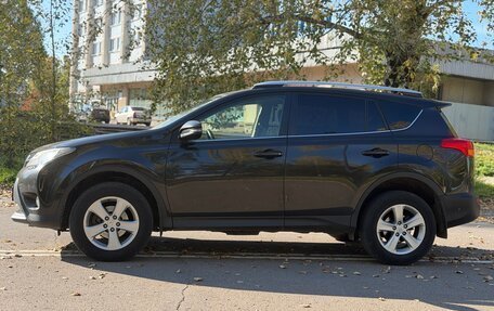 Toyota RAV4, 2014 год, 2 000 000 рублей, 2 фотография