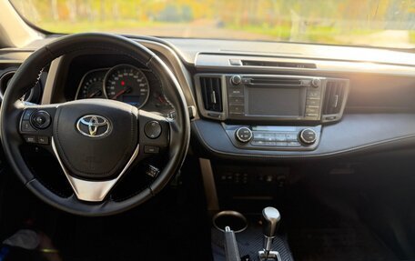 Toyota RAV4, 2014 год, 2 000 000 рублей, 10 фотография