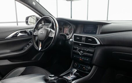Infiniti QX30, 2018 год, 2 490 000 рублей, 12 фотография