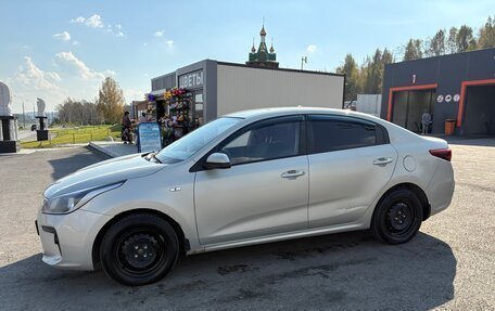 KIA Rio IV, 2018 год, 1 050 000 рублей, 3 фотография