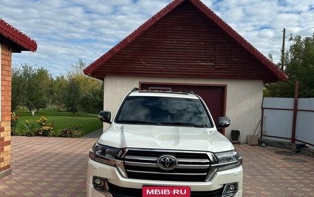 Toyota Land Cruiser 200, 2019 год, 8 500 000 рублей, 1 фотография