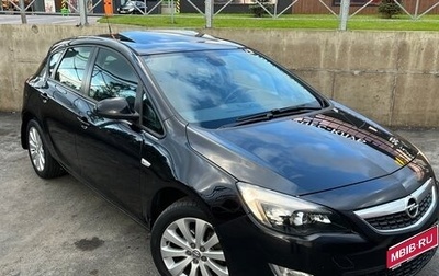 Opel Astra J, 2011 год, 730 000 рублей, 1 фотография