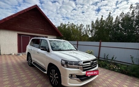 Toyota Land Cruiser 200, 2019 год, 8 500 000 рублей, 5 фотография
