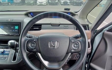 Honda Freed II, 2022 год, 1 500 000 рублей, 6 фотография
