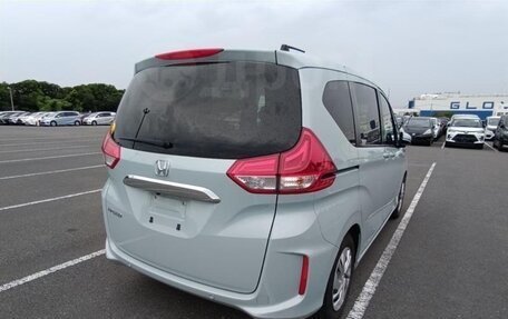 Honda Freed II, 2022 год, 1 500 000 рублей, 3 фотография