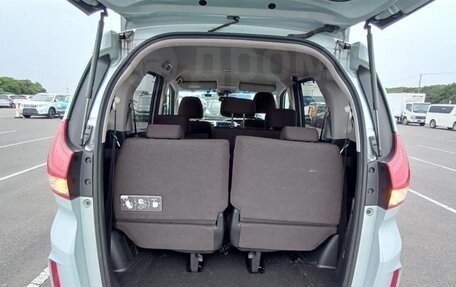 Honda Freed II, 2022 год, 1 500 000 рублей, 5 фотография