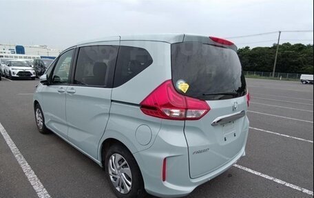 Honda Freed II, 2022 год, 1 500 000 рублей, 4 фотография