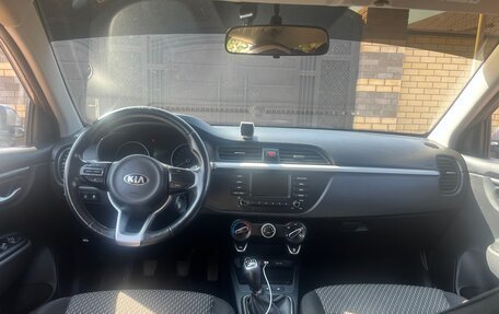 KIA Rio IV, 2019 год, 1 380 000 рублей, 15 фотография
