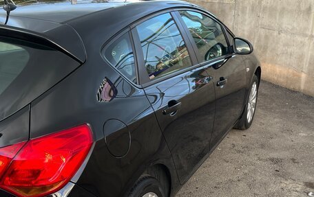 Opel Astra J, 2011 год, 730 000 рублей, 11 фотография