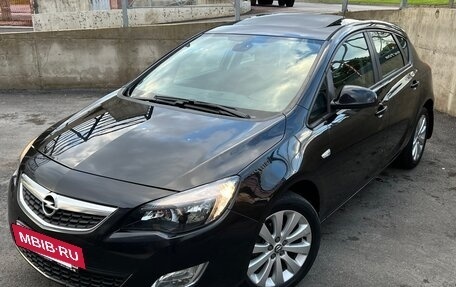 Opel Astra J, 2011 год, 730 000 рублей, 4 фотография