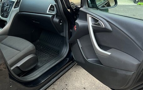 Opel Astra J, 2011 год, 730 000 рублей, 17 фотография