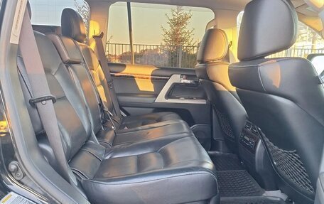Toyota Land Cruiser 200, 2014 год, 5 500 000 рублей, 29 фотография