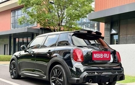 MINI Hatch, 2023 год, 2 290 000 рублей, 5 фотография