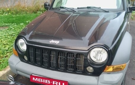 Jeep Liberty (North America) I, 2005 год, 620 000 рублей, 2 фотография