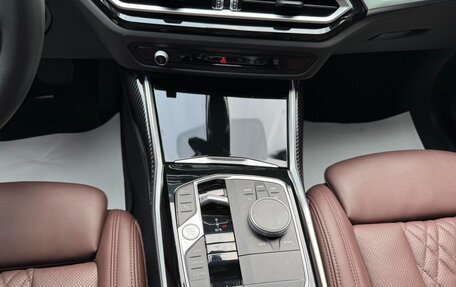 BMW 3 серия, 2023 год, 2 820 000 рублей, 16 фотография
