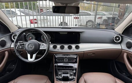 Mercedes-Benz E-Класс, 2019 год, 3 149 000 рублей, 11 фотография