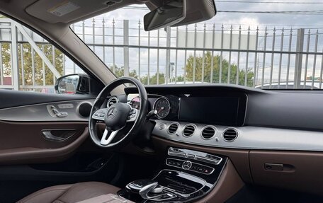 Mercedes-Benz E-Класс, 2019 год, 3 149 000 рублей, 13 фотография