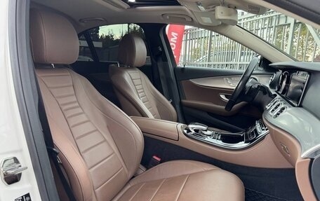 Mercedes-Benz E-Класс, 2019 год, 3 149 000 рублей, 14 фотография