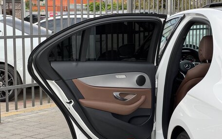 Mercedes-Benz E-Класс, 2019 год, 3 149 000 рублей, 23 фотография