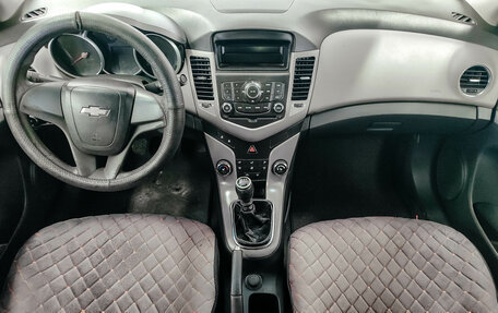Chevrolet Cruze II, 2011 год, 525 185 рублей, 14 фотография