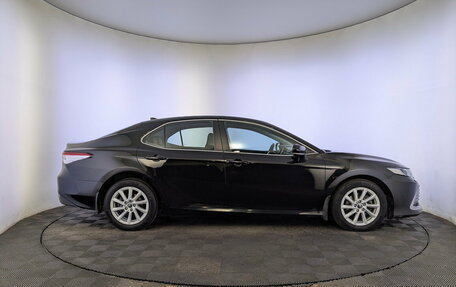 Toyota Camry, 2021 год, 2 725 000 рублей, 4 фотография