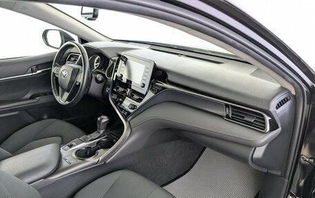 Toyota Camry, 2021 год, 2 725 000 рублей, 11 фотография