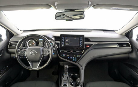 Toyota Camry, 2021 год, 2 725 000 рублей, 14 фотография