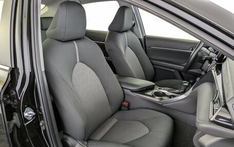 Toyota Camry, 2021 год, 2 725 000 рублей, 23 фотография