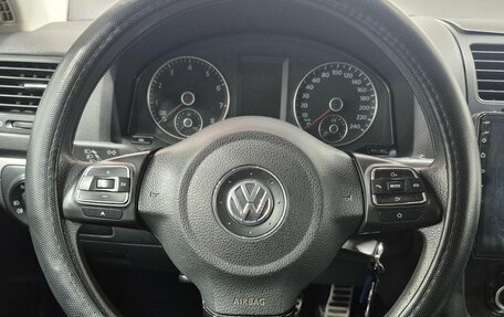 Volkswagen Jetta VI, 2010 год, 661 000 рублей, 11 фотография