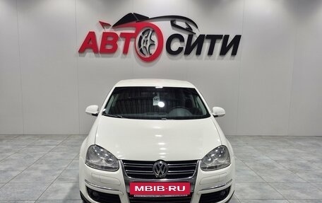 Volkswagen Jetta VI, 2010 год, 661 000 рублей, 2 фотография
