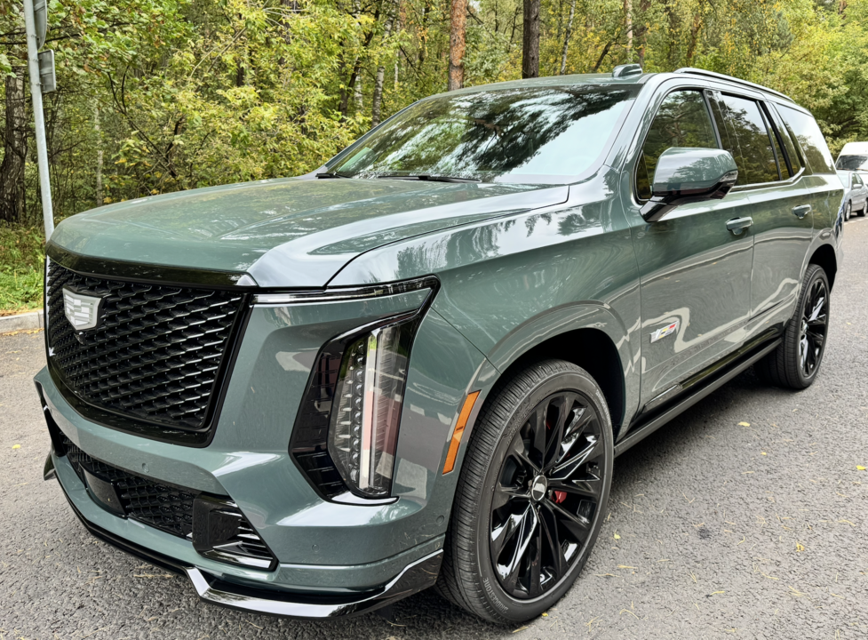 Cadillac Escalade V, 2026 год, 30 000 000 рублей, 2 фотография