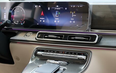 Mercedes-Benz V-Класс, 2026 год, 15 000 000 рублей, 13 фотография