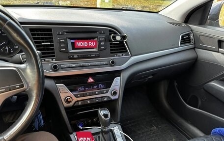 Hyundai Elantra VI рестайлинг, 2017 год, 1 690 000 рублей, 5 фотография