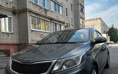 KIA Rio III рестайлинг, 2014 год, 800 000 рублей, 1 фотография