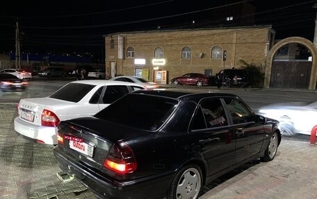 Mercedes-Benz C-Класс, 1998 год, 470 000 рублей, 4 фотография