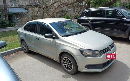 Volkswagen Polo VI (EU Market), 2011 год, 450 000 рублей, 2 фотография