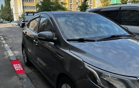 KIA Rio III рестайлинг, 2014 год, 800 000 рублей, 3 фотография