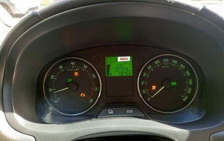 Skoda Fabia II, 2011 год, 380 000 рублей, 9 фотография