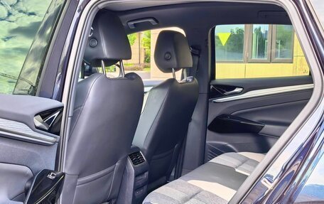 Volkswagen ID.4, 2024 год, 3 210 000 рублей, 19 фотография