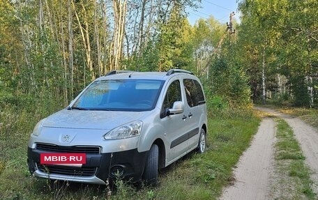 Peugeot Partner II рестайлинг 2, 2012 год, 420 000 рублей, 2 фотография