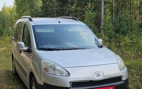 Peugeot Partner II рестайлинг 2, 2012 год, 420 000 рублей, 11 фотография