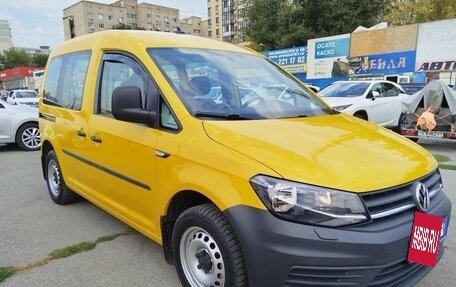 Volkswagen Caddy IV, 2018 год, 1 999 000 рублей, 2 фотография