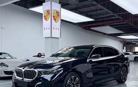 BMW 5 серия, 2025 год, 5 900 757 рублей, 1 фотография