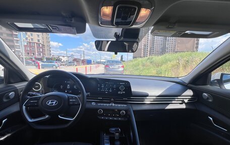 Hyundai Elantra, 2023 год, 1 950 000 рублей, 2 фотография