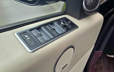 Land Rover Range Rover IV рестайлинг, 2015 год, 4 200 000 рублей, 9 фотография