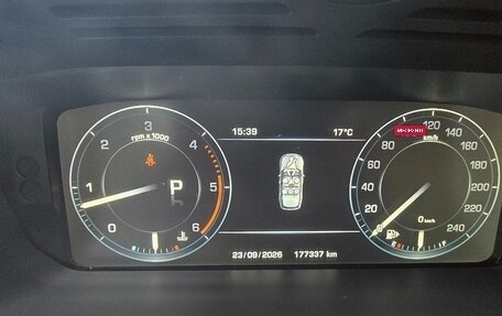 Land Rover Range Rover IV рестайлинг, 2015 год, 4 200 000 рублей, 17 фотография