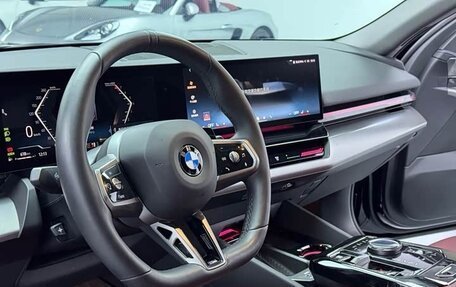 BMW 5 серия, 2025 год, 5 900 757 рублей, 5 фотография