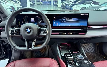 BMW 5 серия, 2025 год, 5 900 757 рублей, 10 фотография